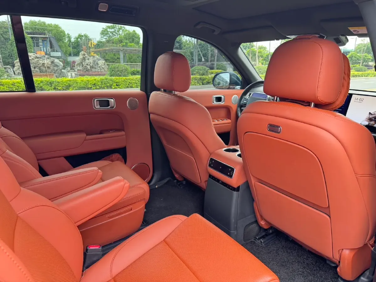 2024 Li L9 Range Extended 154HP REEV 52.3KWH,autocango,china used car exporter,china ev exporter,chinese used car exporter,chinese used ev exporter