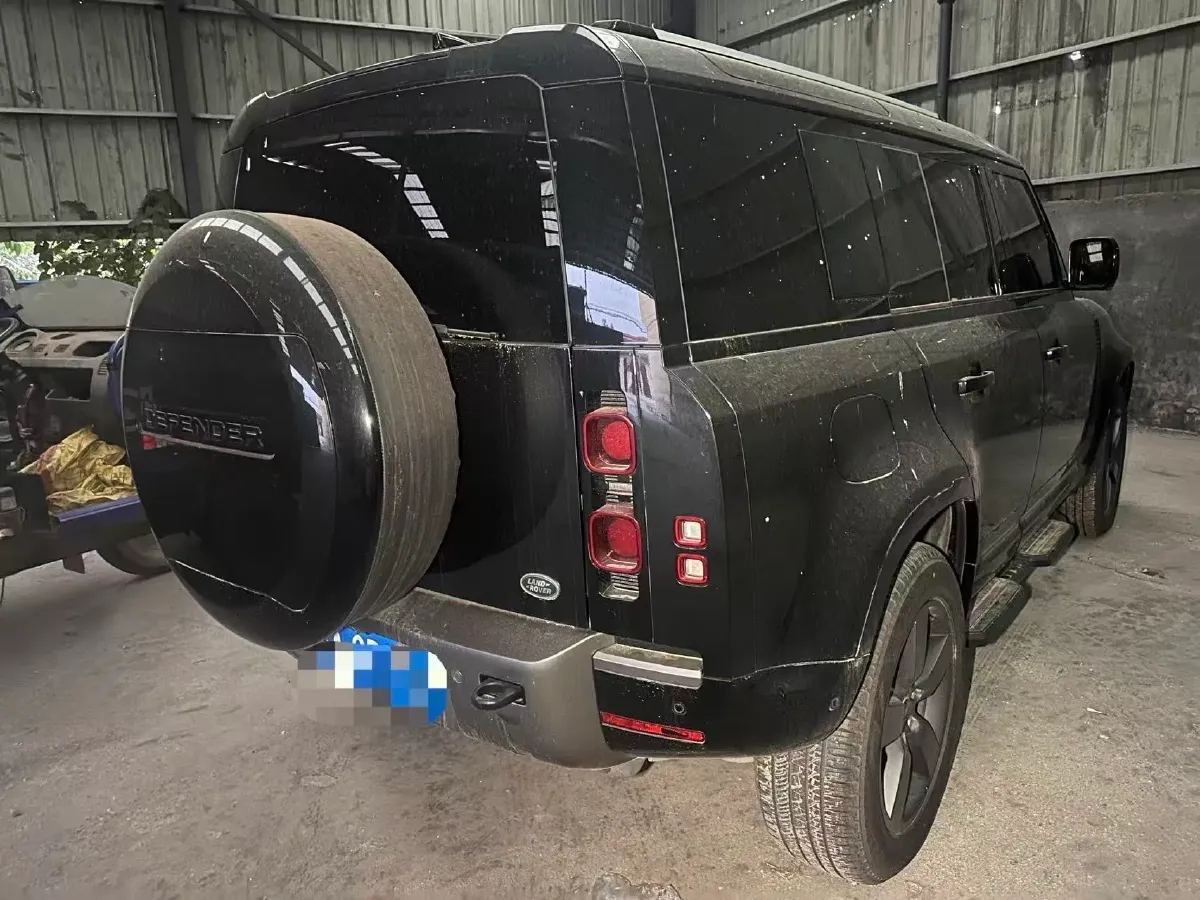 2024 Land Rover Defender 3.0T 400HP L6 8AT,autocango,china used car exporter,china ev exporter,chinese used car exporter,chinese used ev exporter