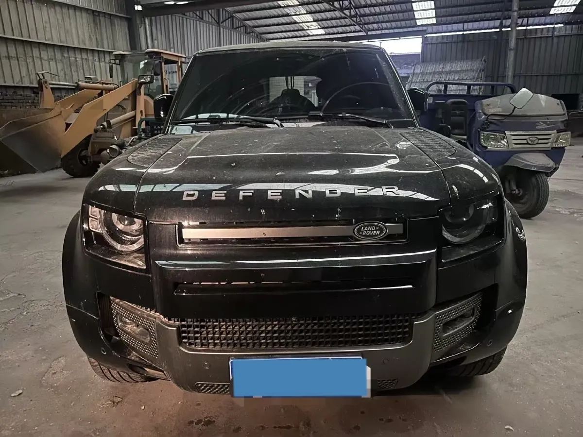 2024 Land Rover Defender 3.0T 400HP L6 8AT,autocango,china used car exporter,china ev exporter,chinese used car exporter,chinese used ev exporter