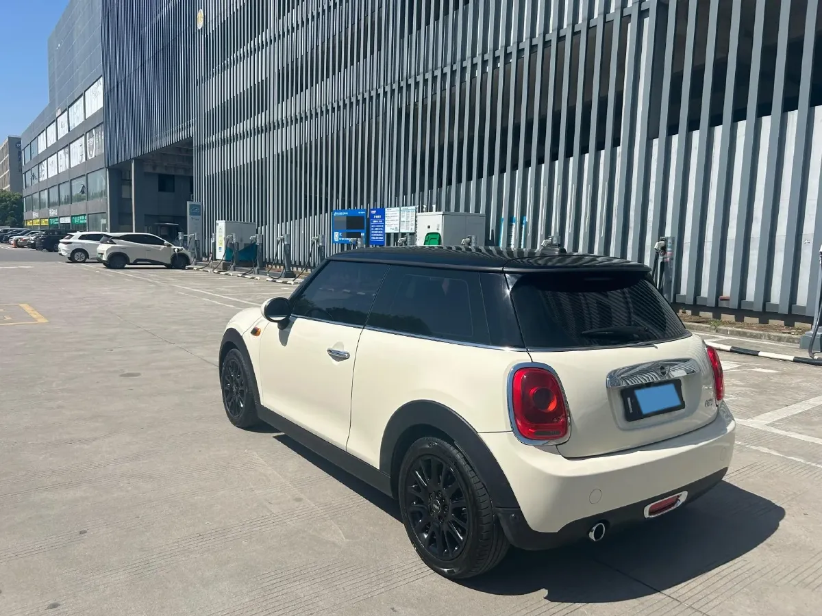 2016 MINI MINI 1.2T 102HP L3 6AT,autocango,china used car exporter,china ev exporter,chinese used car exporter,chinese used ev exporter
