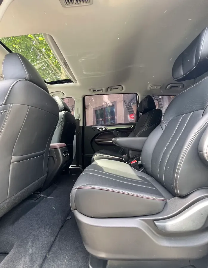 2023 GAC Trumpchi M6 1.5T 177HP L4 7DCT,autocango,china used car exporter,china ev exporter,chinese used car exporter,chinese used ev exporter