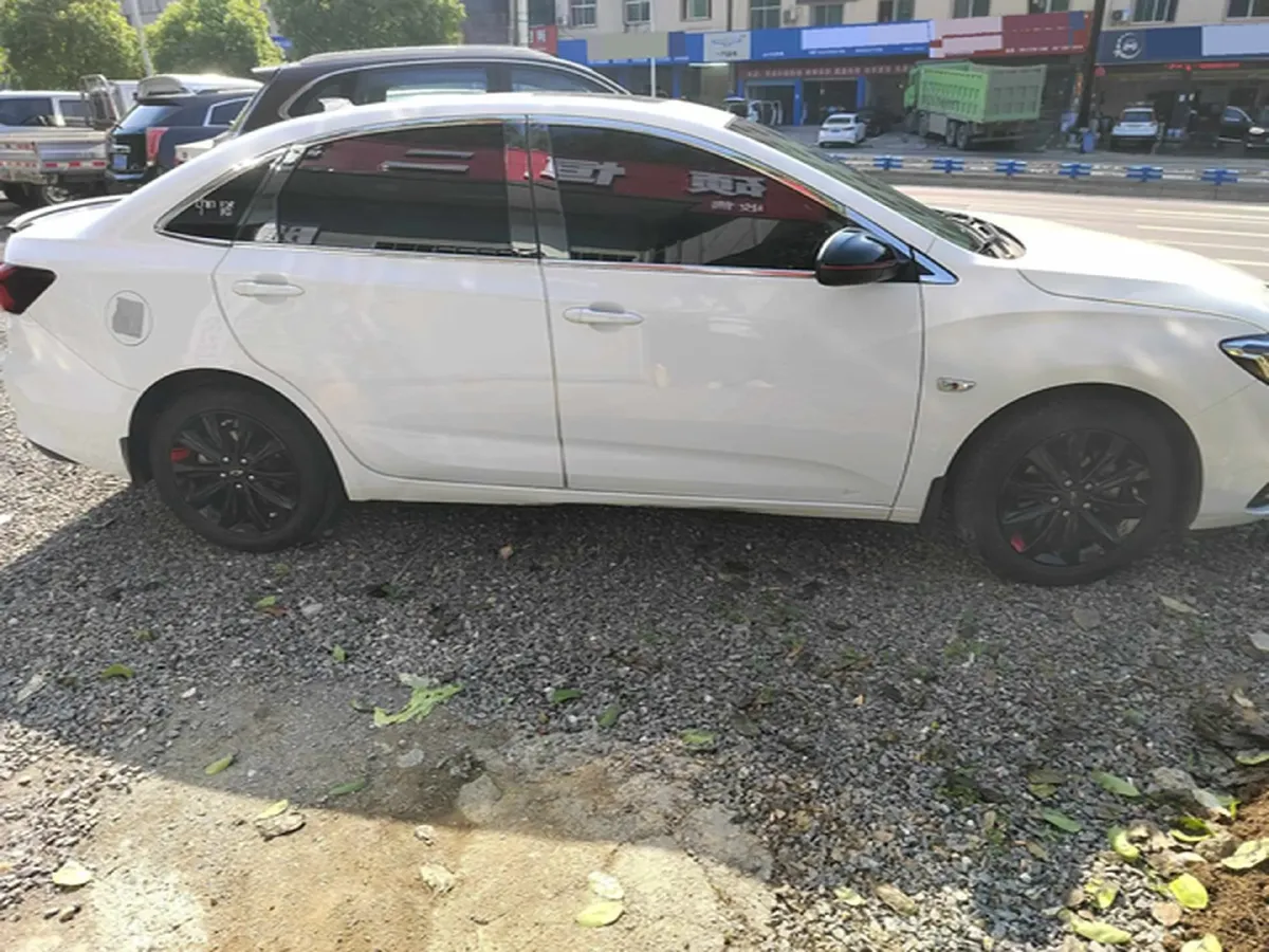2019 Chevrolet Monza 1.0T 125HP L3 6DCT,autocango,china used car exporter,china ev exporter,chinese used car exporter,chinese used ev exporter