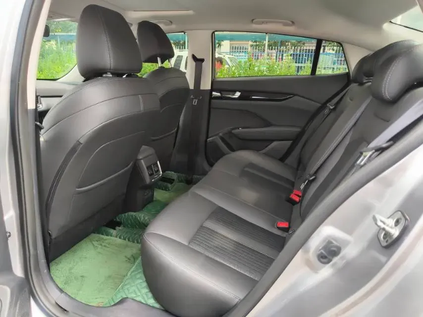 2020 DongFeng Aeolus YiXuan 1.5T 150HP L4 6DCT,autocango,china used car exporter,china ev exporter,chinese used car exporter,chinese used ev exporter