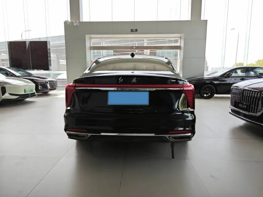 2023 HongQi H5 2.0T 224HP L4 8AT,autocango,china used car exporter,china ev exporter,chinese used car exporter,chinese used ev exporter