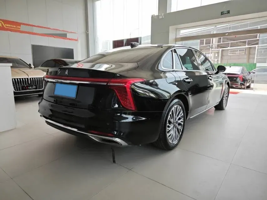 2023 HongQi H5 2.0T 224HP L4 8AT,autocango,china used car exporter,china ev exporter,chinese used car exporter,chinese used ev exporter