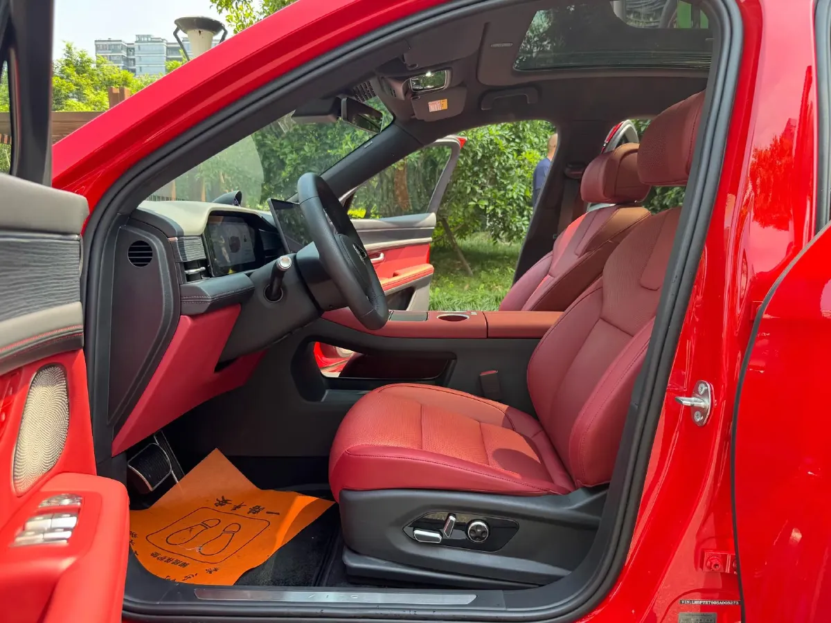 2025 AITO AITO M5 1.5T 152HP L4 REEV 42KWH,autocango,china used car exporter,china ev exporter,chinese used car exporter,chinese used ev exporter