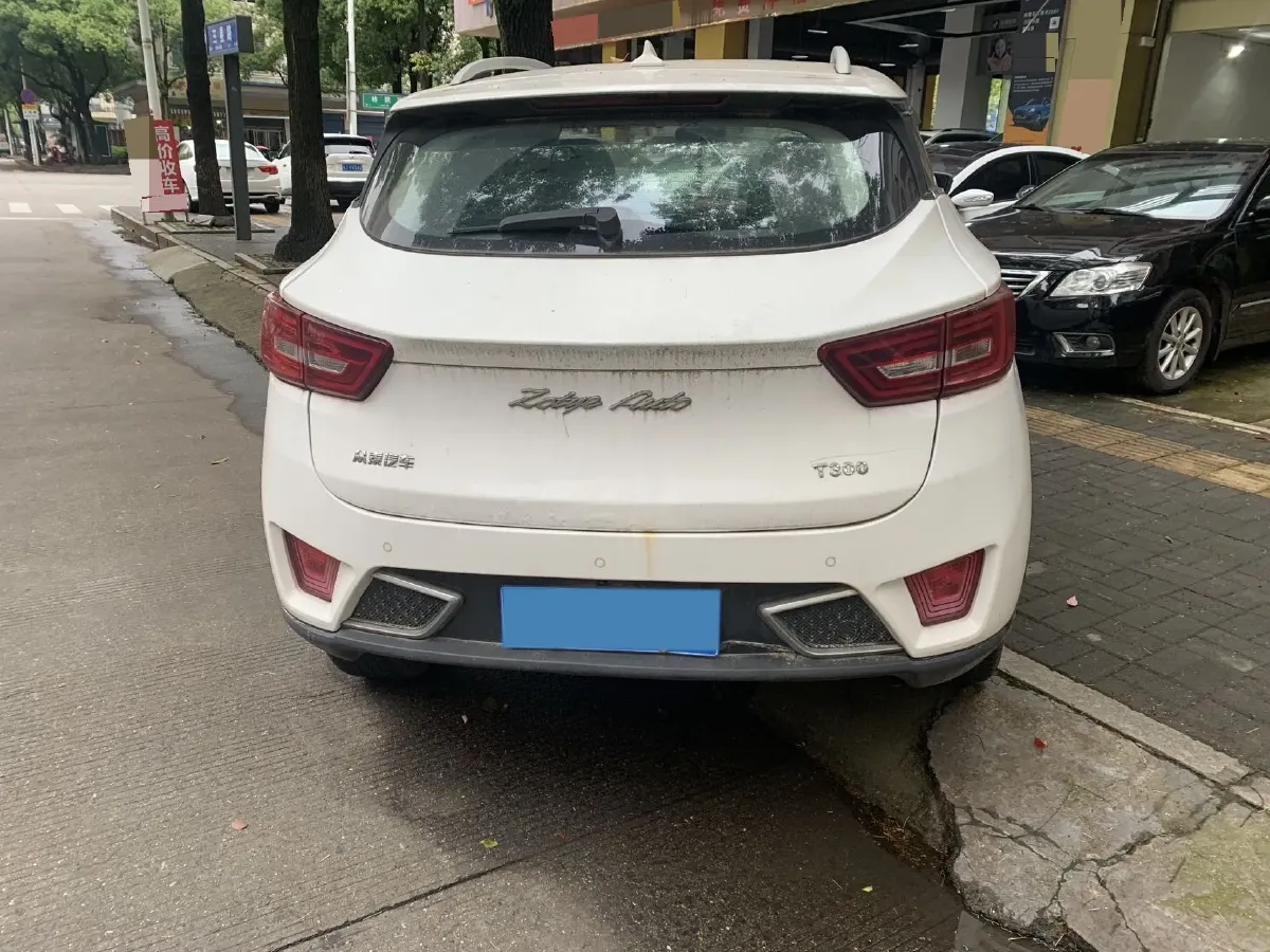 2017 Zotye T300 1.5L 112HP L4 5MT,autocango,china used car exporter,china ev exporter,chinese used car exporter,chinese used ev exporter