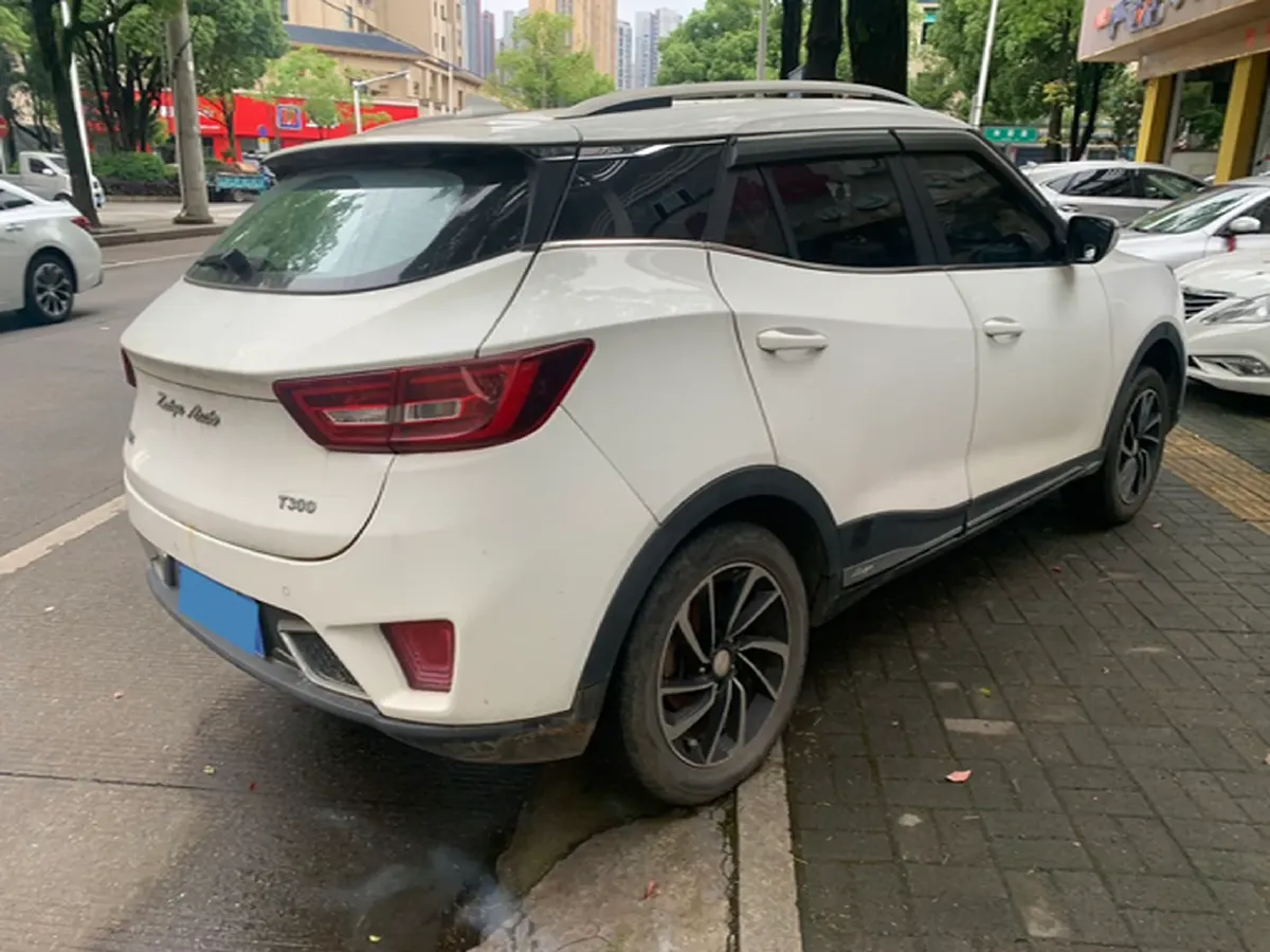 2017 Zotye T300 1.5L 112HP L4 5MT,autocango,china used car exporter,china ev exporter,chinese used car exporter,chinese used ev exporter