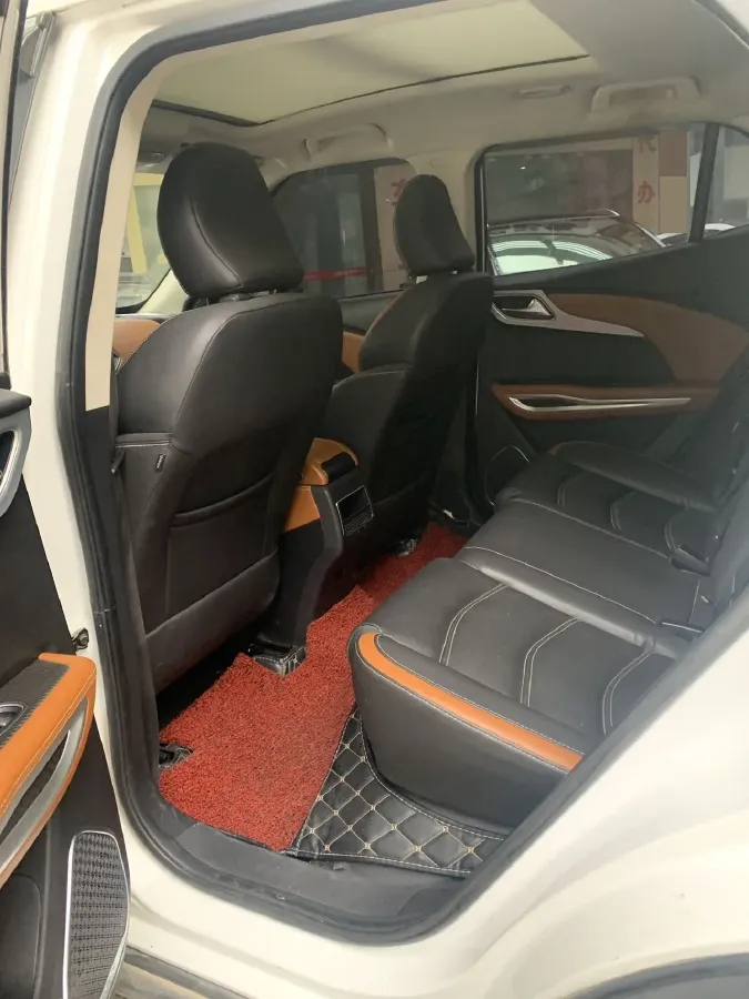 2017 Zotye T300 1.5L 112HP L4 5MT,autocango,china used car exporter,china ev exporter,chinese used car exporter,chinese used ev exporter