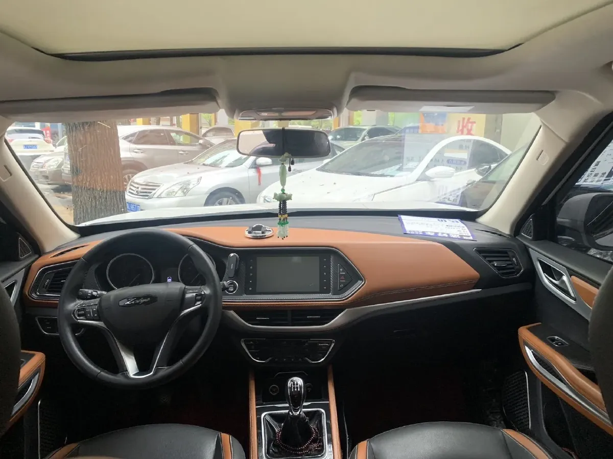 2017 Zotye T300 1.5L 112HP L4 5MT,autocango,china used car exporter,china ev exporter,chinese used car exporter,chinese used ev exporter