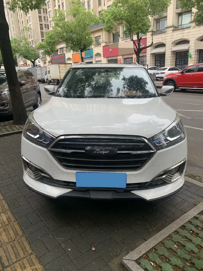 2017 Zotye T300 1.5L 112HP L4 5MT,autocango,china used car exporter,china ev exporter,chinese used car exporter,chinese used ev exporter