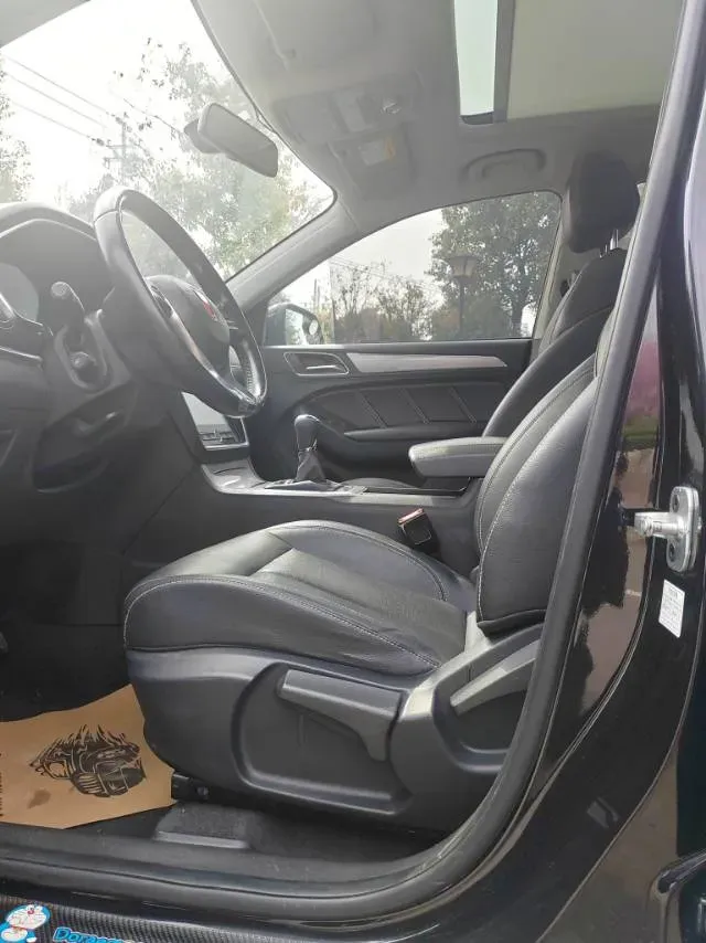 2019 Mitsubishi Eclipse Cross 1.5T 170HP L4 6MT,autocango,china used car exporter,china ev exporter,chinese used car exporter,chinese used ev exporter