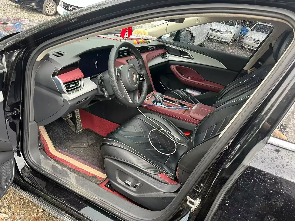2025 HongQi H5 2.0T 224HP L4 8AT,autocango,china used car exporter,china ev exporter,chinese used car exporter,chinese used ev exporter