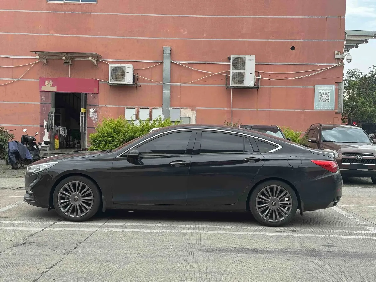 2020 HongQi H5 1.8T 197HP L4 6AT,autocango,china used car exporter,china ev exporter,chinese used car exporter,chinese used ev exporter