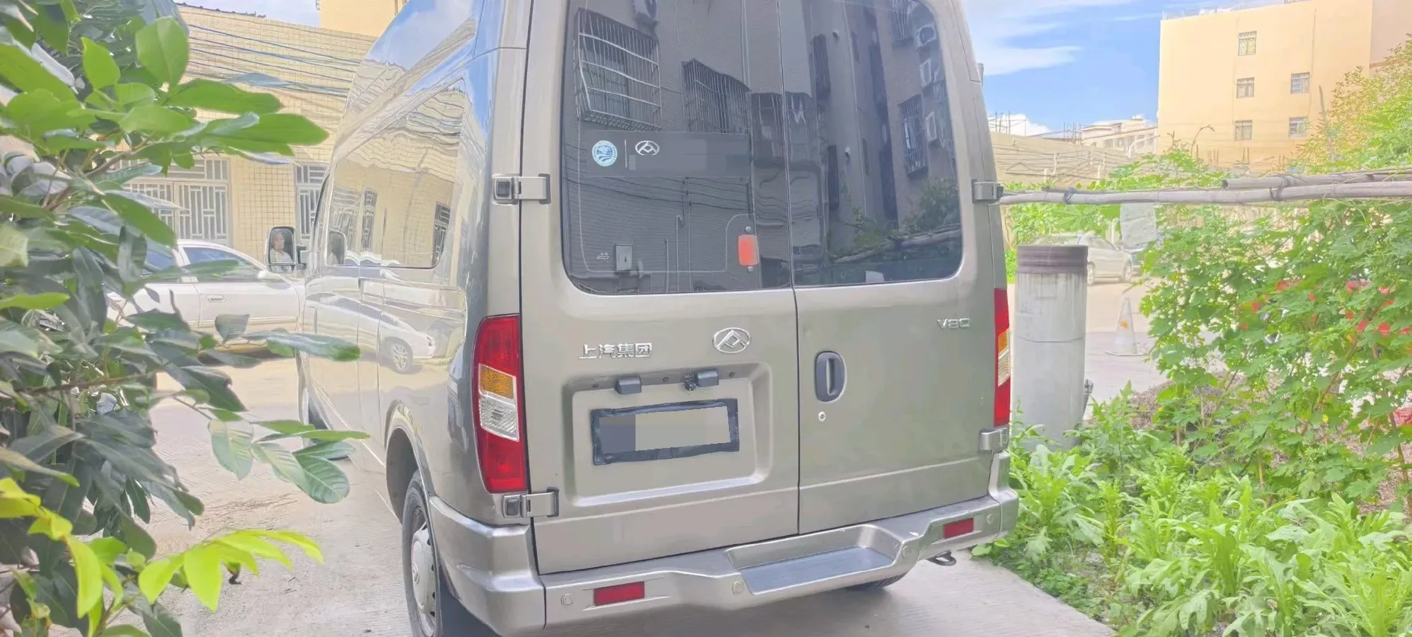 2013 MAXUS XinTu V80 2.5T 136HP L4 5MT,autocango,china used car exporter,china ev exporter,chinese used car exporter,chinese used ev exporter