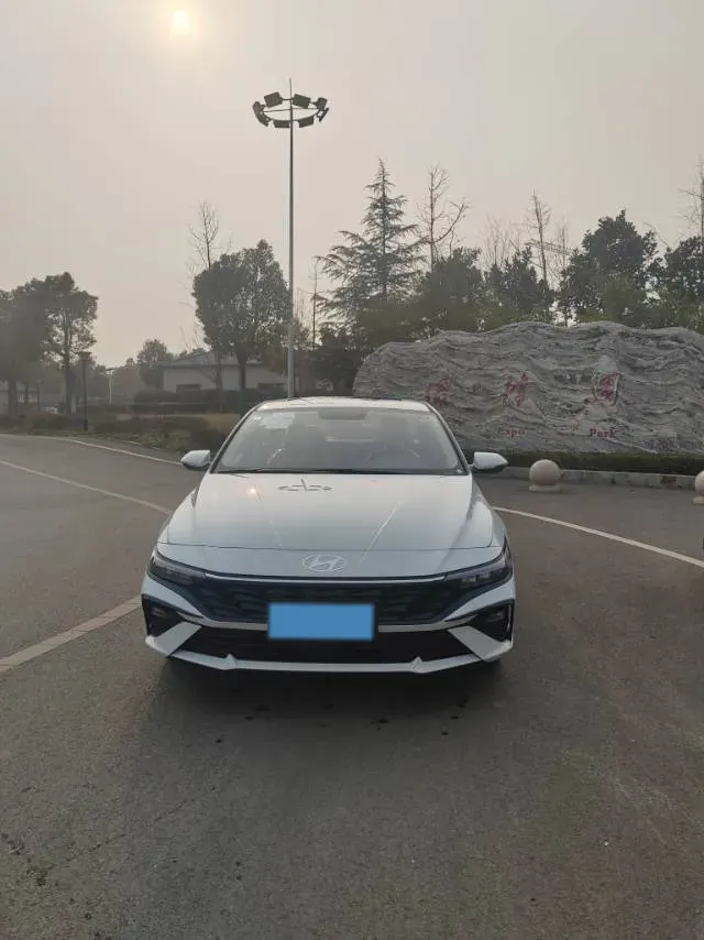 2023 Hyundai Elantra 1.5L 115HP L4 CVT,autocango,china used car exporter,china ev exporter,chinese used car exporter,chinese used ev exporter