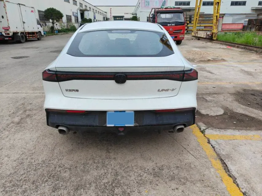 2023 ChangAn UNI-V 1.5T 188HP L4 7DCT,autocango,china used car exporter,china ev exporter,chinese used car exporter,chinese used ev exporter