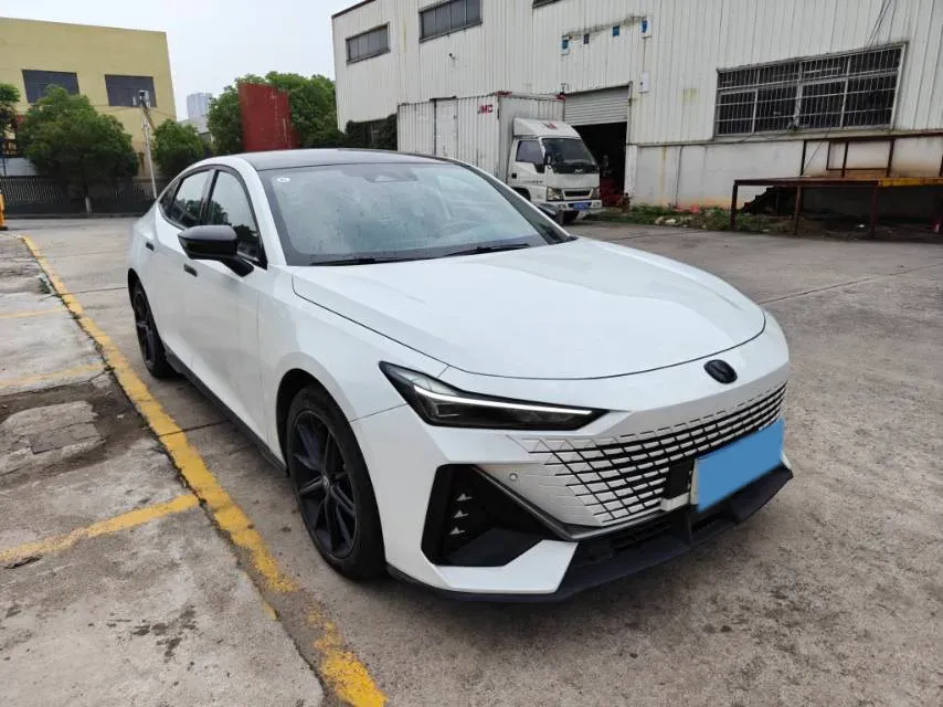 2023 ChangAn UNI-V 1.5T 188HP L4 7DCT,autocango,china used car exporter,china ev exporter,chinese used car exporter,chinese used ev exporter