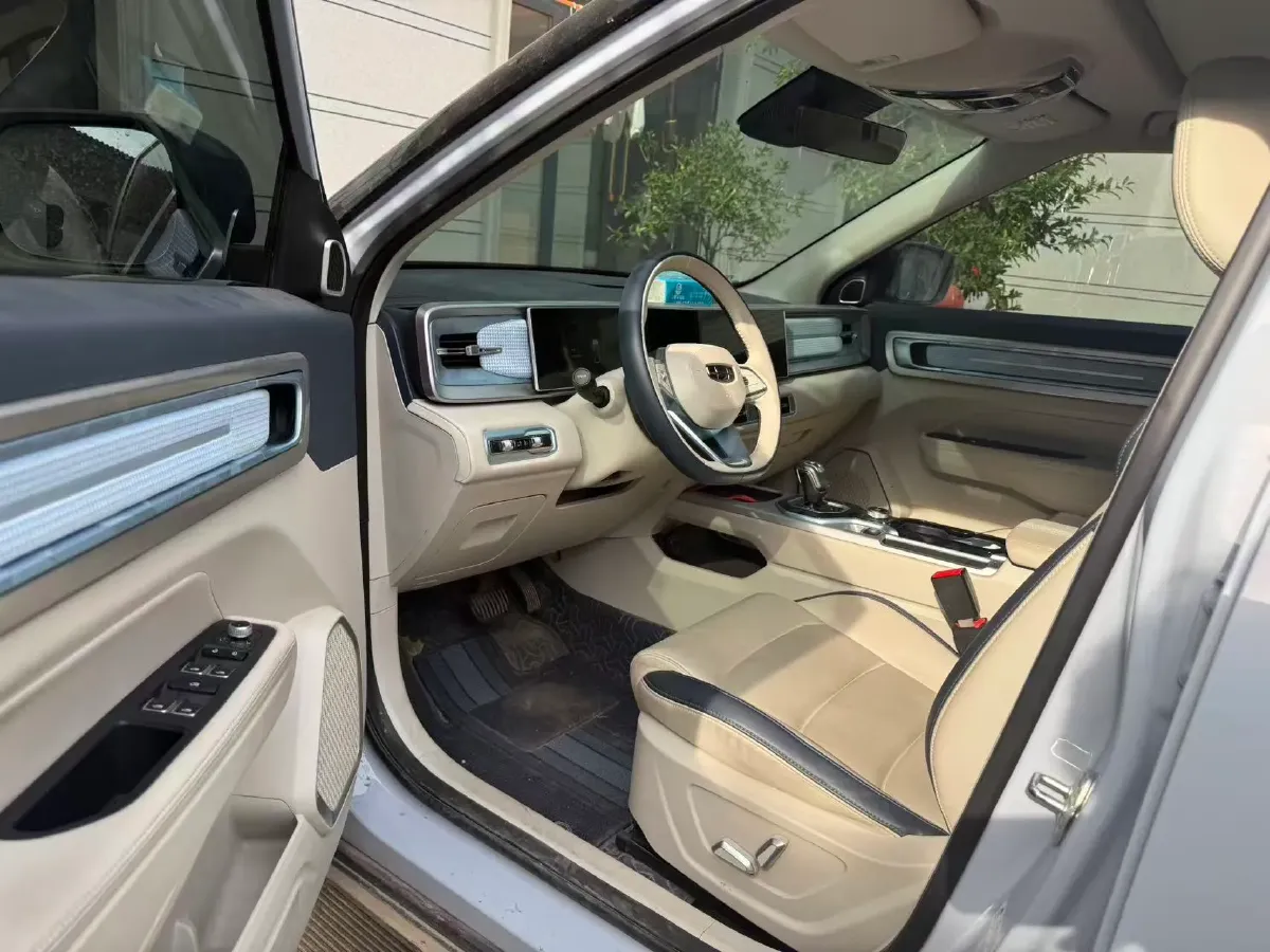 2023 Geely ICON 1.5T 181HP L4 7DCT,autocango,china used car exporter,china ev exporter,chinese used car exporter,chinese used ev exporter