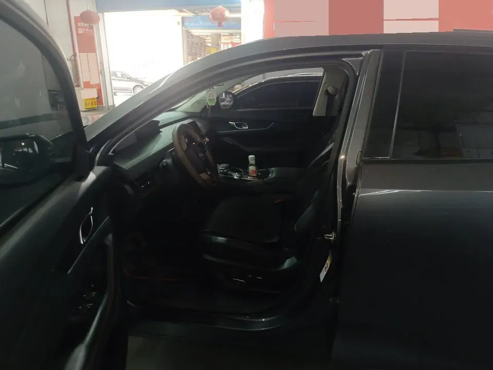 2021 ChangAn UNI-K 2.0T 233HP L4 8AT,autocango,china used car exporter,china ev exporter,chinese used car exporter,chinese used ev exporter