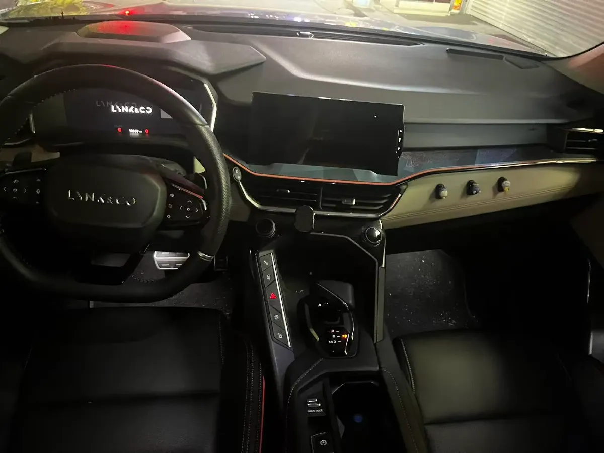 2020 LYNK&CO 06 1.5T 177HP L3 7DCT,autocango,china used car exporter,china ev exporter,chinese used car exporter,chinese used ev exporter