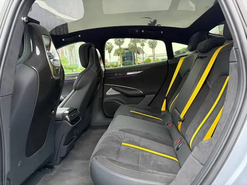 2025 MI SU7 Ultra BEV 93.7KWH,autocango,china used car exporter,china ev exporter,chinese used car exporter,chinese used ev exporter