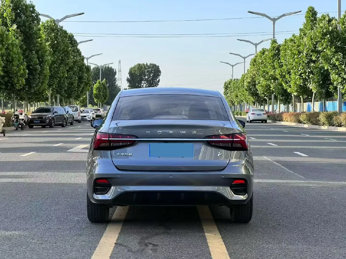 2021 Roewe i5 1.5L 120HP L4 CVT,autocango,china used car exporter,china ev exporter,chinese used car exporter,chinese used ev exporter