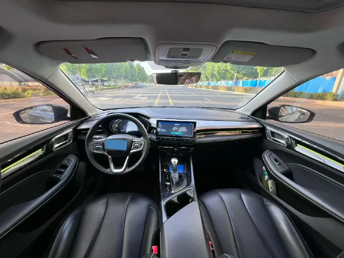 2021 Roewe i5 1.5L 120HP L4 CVT,autocango,china used car exporter,china ev exporter,chinese used car exporter,chinese used ev exporter
