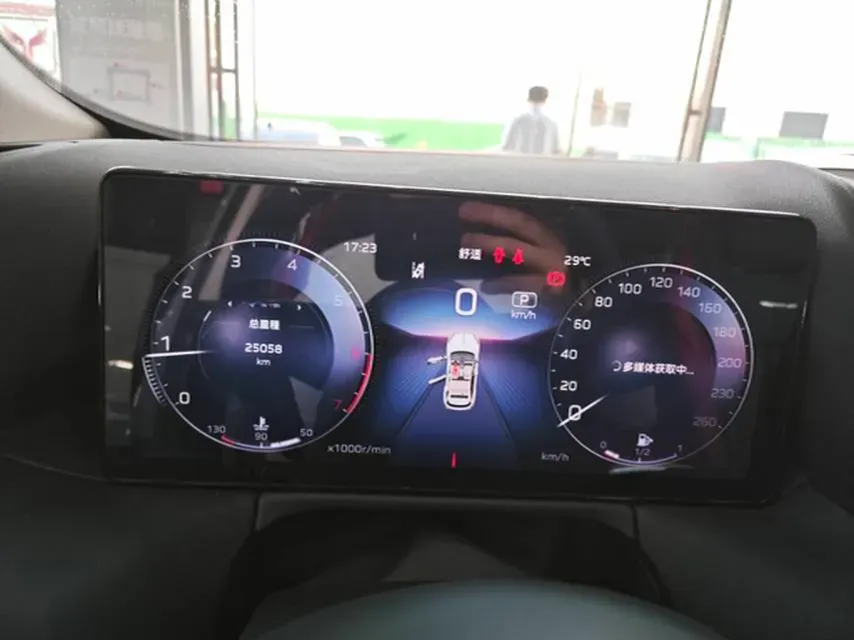 2023 HongQi HS3 1.5T 169HP L4 7DCT,autocango,china used car exporter,china ev exporter,chinese used car exporter,chinese used ev exporter