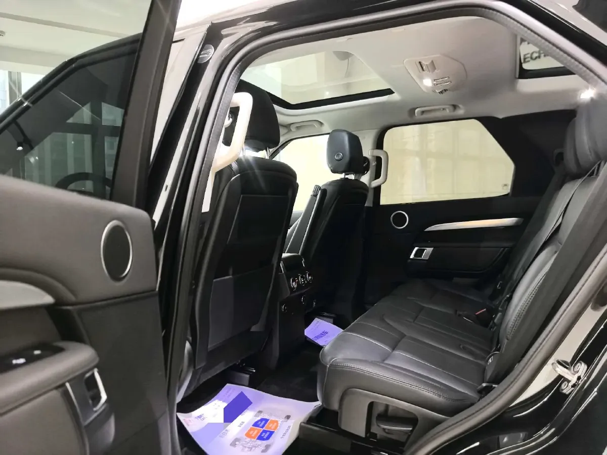 2020 Land Rover Discovery 3.0T 340HP V6 8AT,autocango,china used car exporter,china ev exporter,chinese used car exporter,chinese used ev exporter