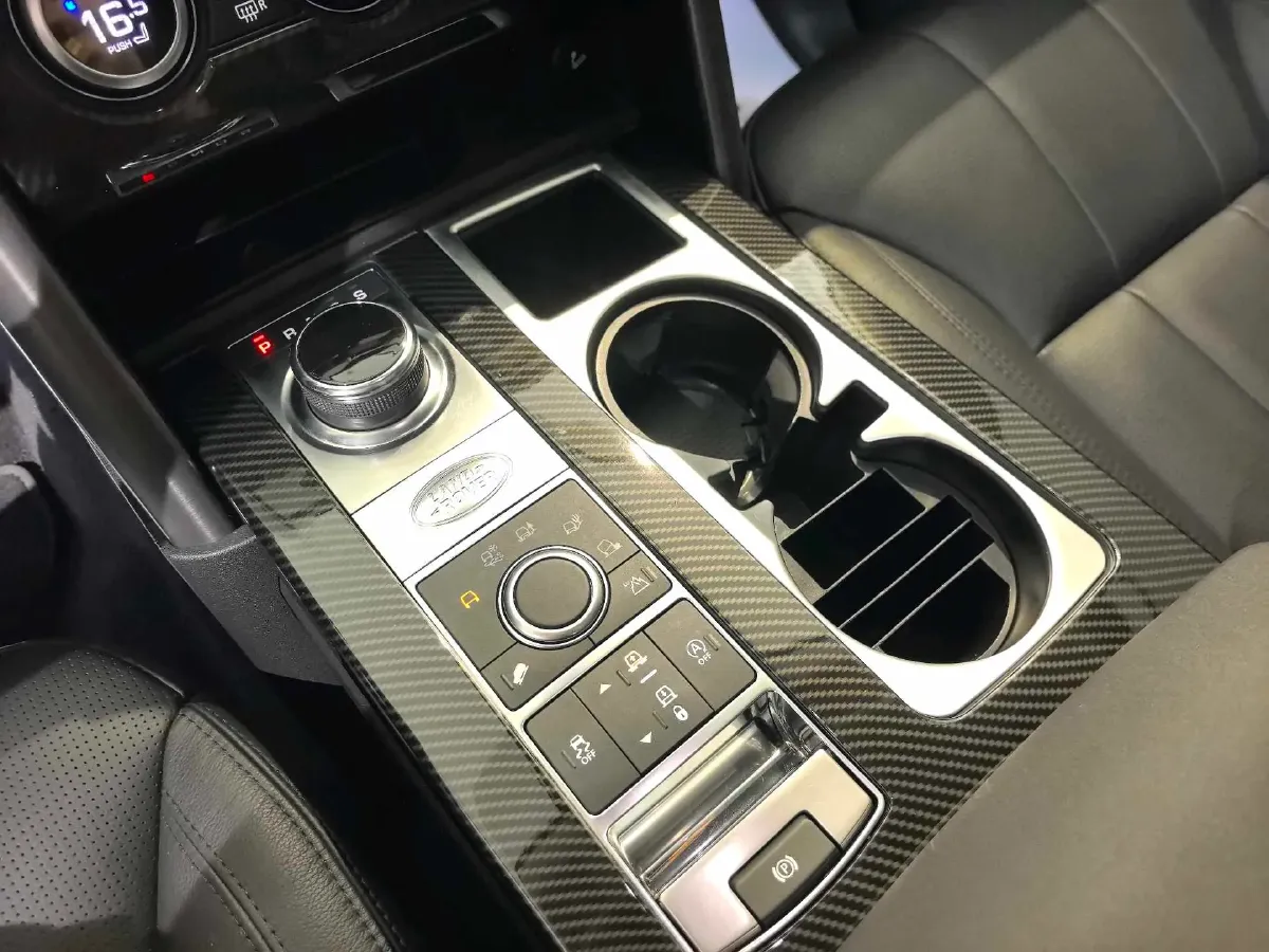 2020 Land Rover Discovery 3.0T 340HP V6 8AT,autocango,china used car exporter,china ev exporter,chinese used car exporter,chinese used ev exporter