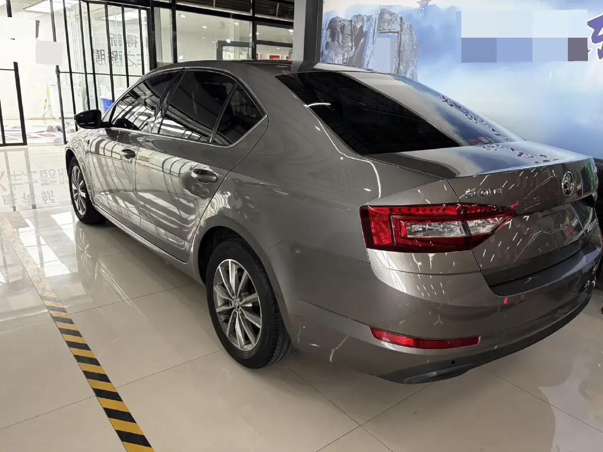 2018 Skoda Octavia 1.6L 110HP L4 6AT,autocango,china used car exporter,china ev exporter,chinese used car exporter,chinese used ev exporter
