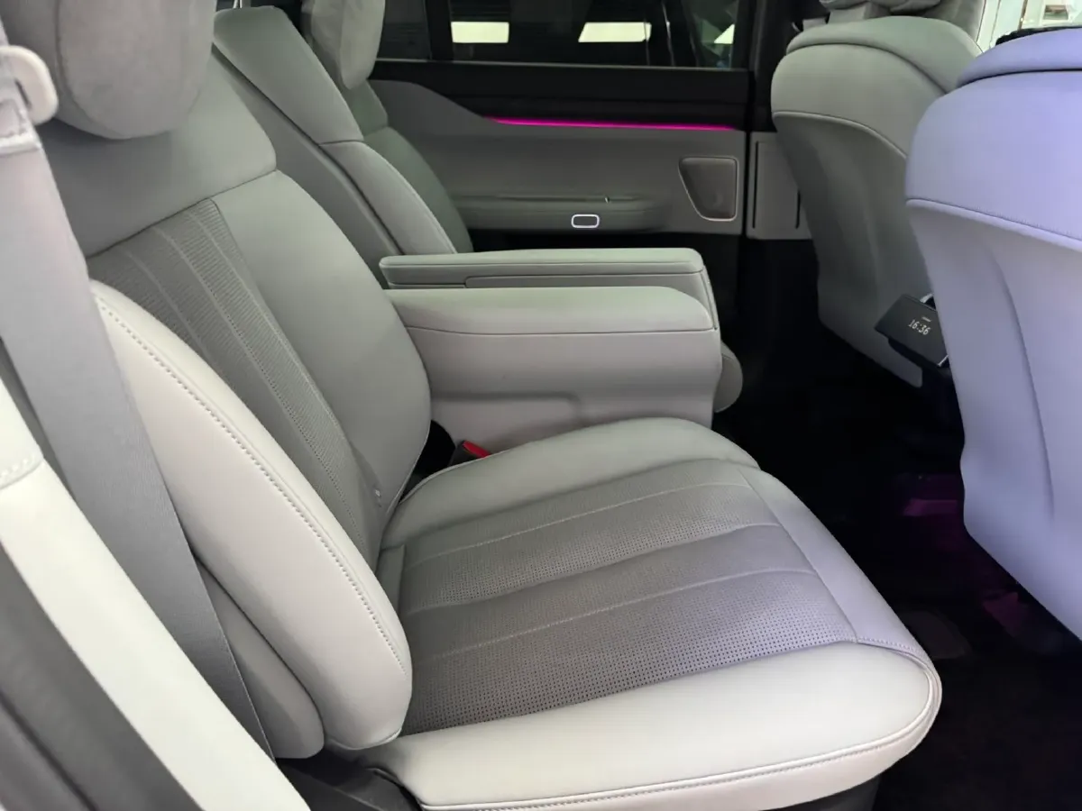 2024 NIO ES8 BEV 75KWH,autocango,china used car exporter,china ev exporter,chinese used car exporter,chinese used ev exporter