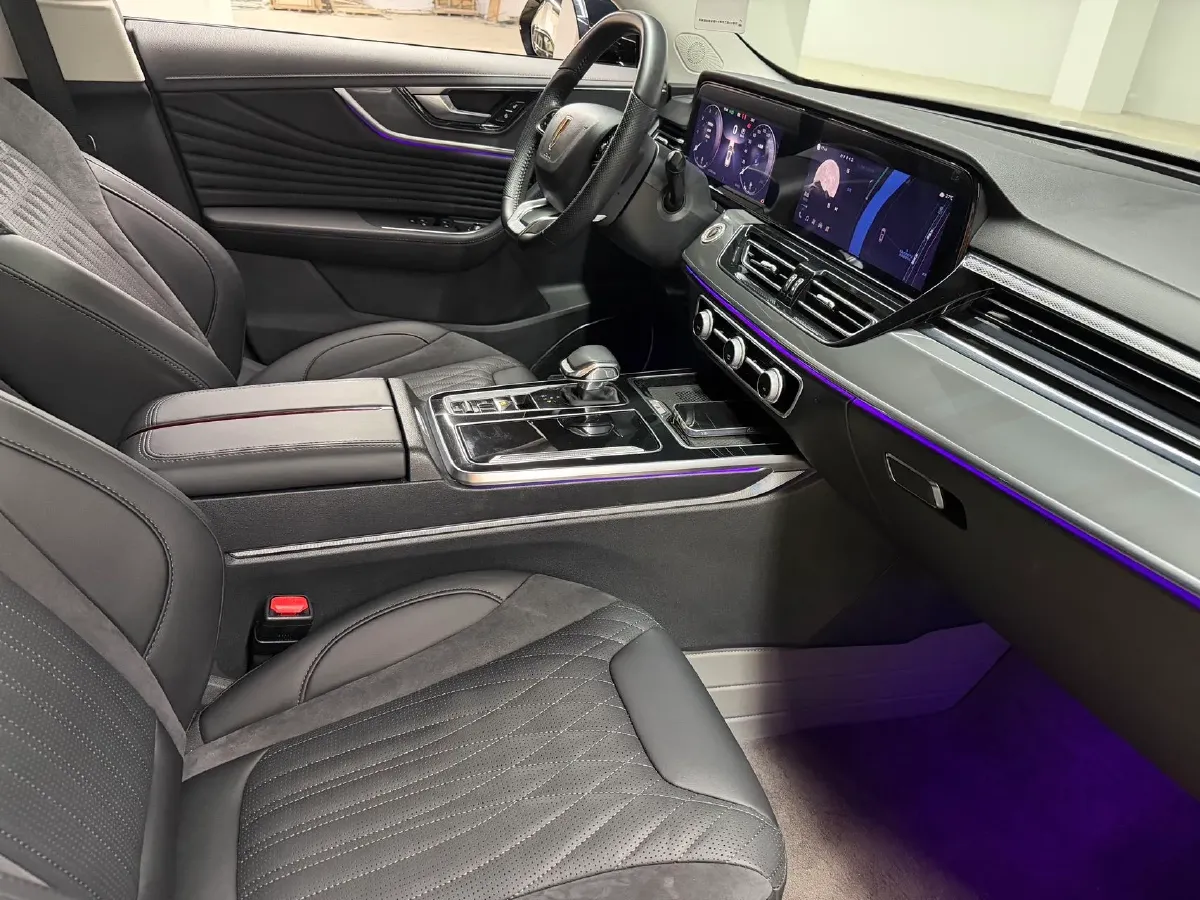 2023 HongQi HS5 2.0T 252HP L4 8AT,autocango,china used car exporter,china ev exporter,chinese used car exporter,chinese used ev exporter