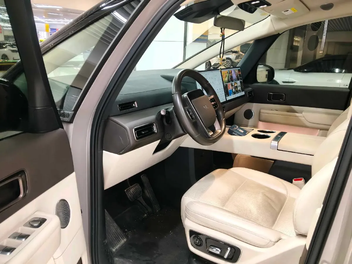 2024 Li MEGA BEV 102.7KWH,autocango,china used car exporter,china ev exporter,chinese used car exporter,chinese used ev exporter
