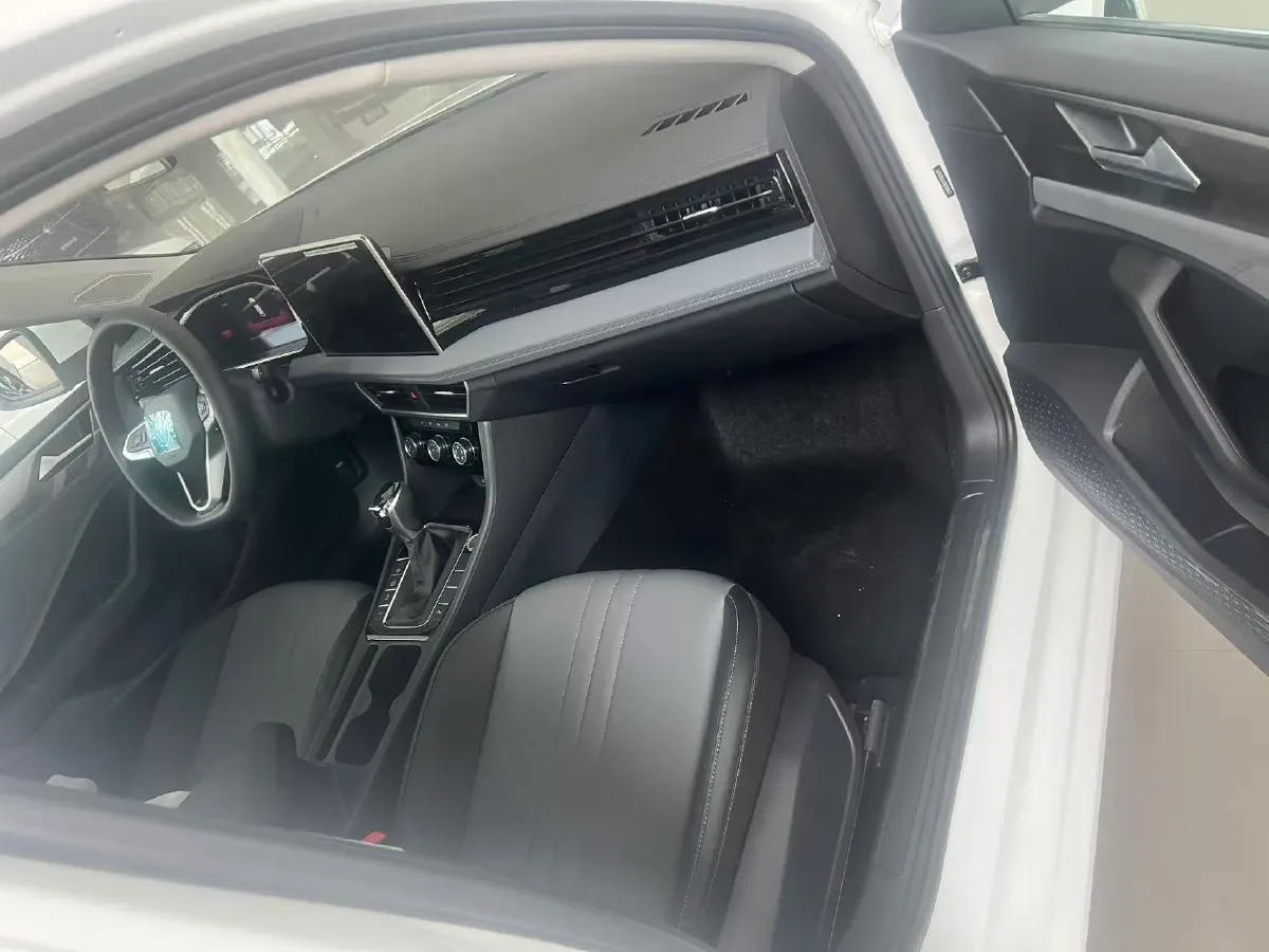 2026 Volkswagen Sagitar 1.5T 160HP L4 7DCT,autocango,china used car exporter,china ev exporter,chinese used car exporter,chinese used ev exporter