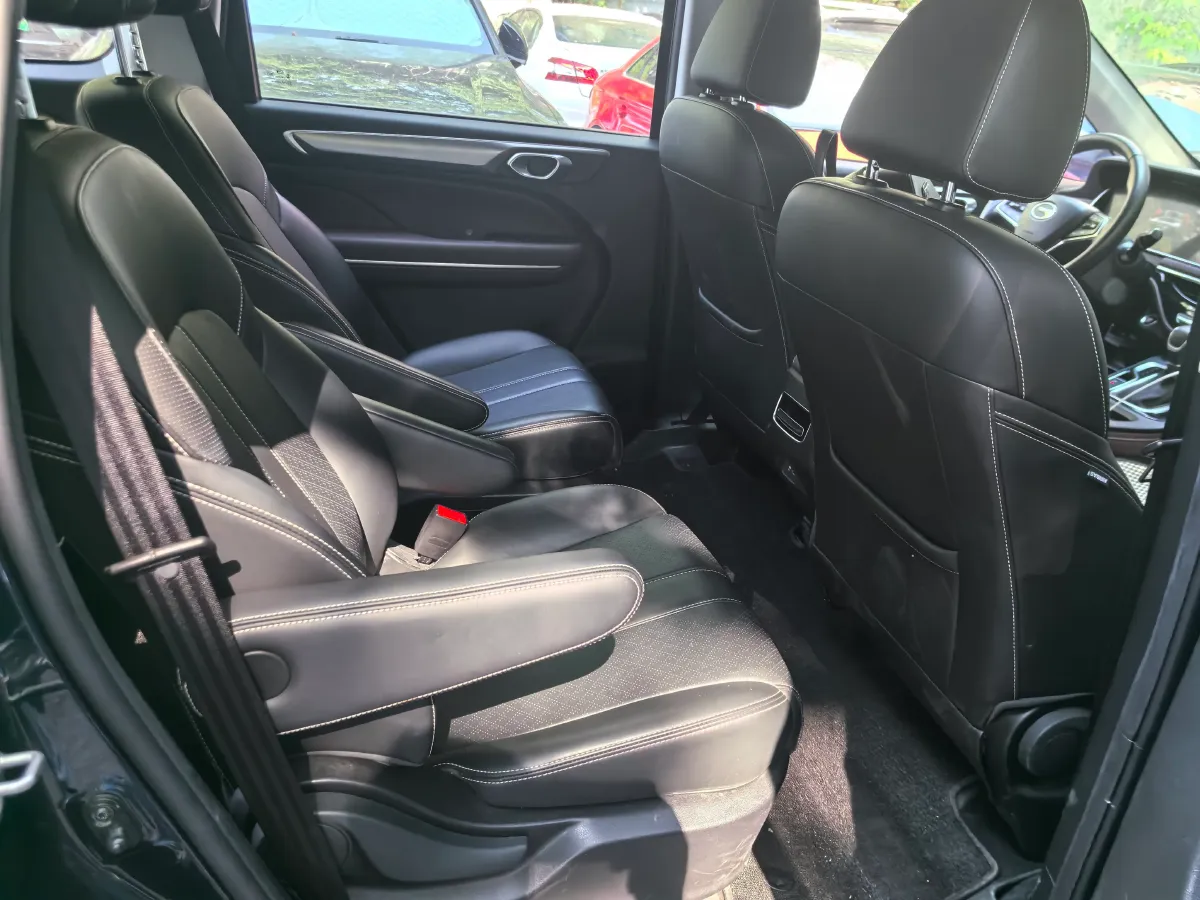 2021 GAC Trumpchi M6 1.5T 169HP L4 7DCT,autocango,china used car exporter,china ev exporter,chinese used car exporter,chinese used ev exporter