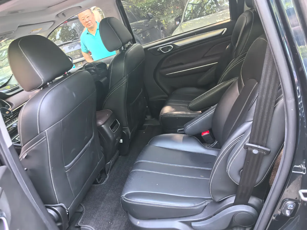 2021 GAC Trumpchi M6 1.5T 169HP L4 7DCT,autocango,china used car exporter,china ev exporter,chinese used car exporter,chinese used ev exporter