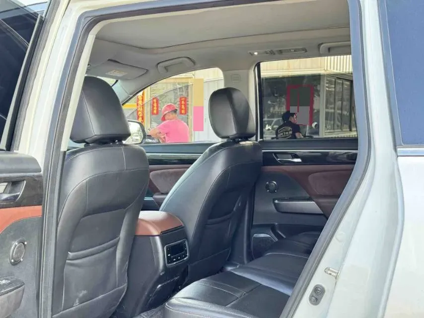 2017 GAC Trumpchi GS8 2.0T 201HP L4 6AT,autocango,china used car exporter,china ev exporter,chinese used car exporter,chinese used ev exporter