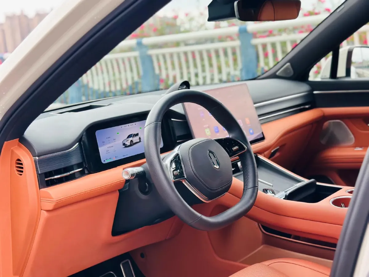 2025 AITO AITO M5 1.5T 152HP L4 REEV 42KWH,autocango,china used car exporter,china ev exporter,chinese used car exporter,chinese used ev exporter
