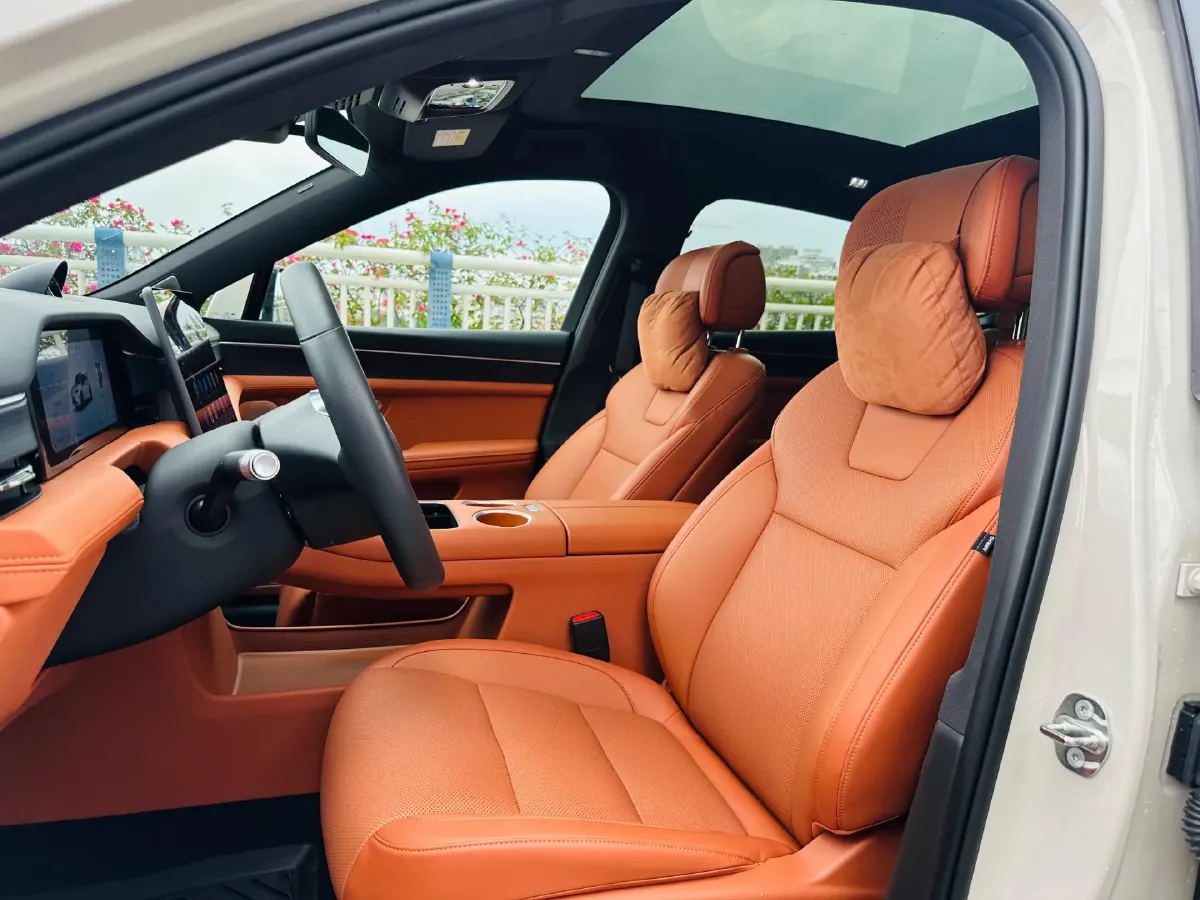 2025 AITO AITO M5 1.5T 152HP L4 REEV 42KWH,autocango,china used car exporter,china ev exporter,chinese used car exporter,chinese used ev exporter