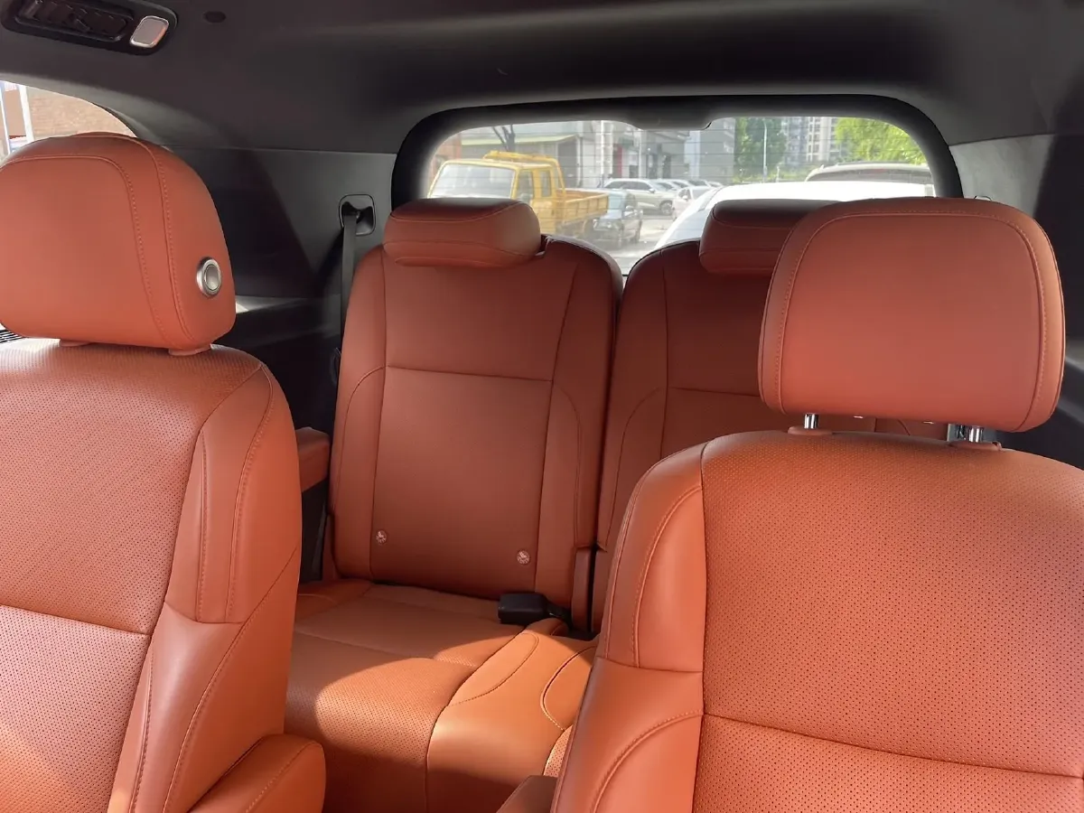 2022 Li L9 Range Extended 154HP REEV 42.6KWH,autocango,china used car exporter,china ev exporter,chinese used car exporter,chinese used ev exporter
