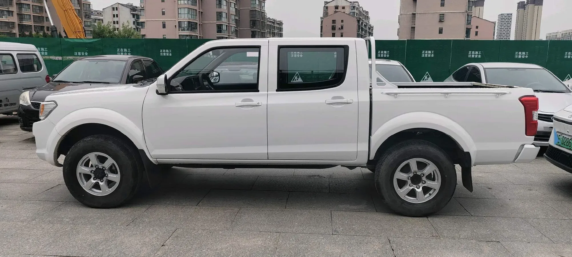 2019 Dongfeng RuiQi 2.4L 158HP L4 5MT,autocango,china used car exporter,china ev exporter,chinese used car exporter,chinese used ev exporter