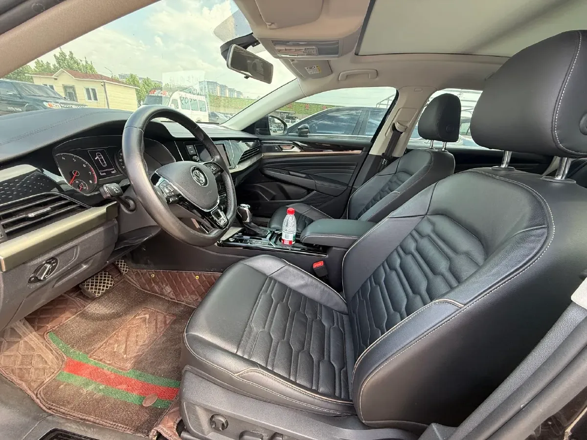 2019 Skoda Kodiak 2.0T 186HP L4 7DCT,autocango,china used car exporter,china ev exporter,chinese used car exporter,chinese used ev exporter