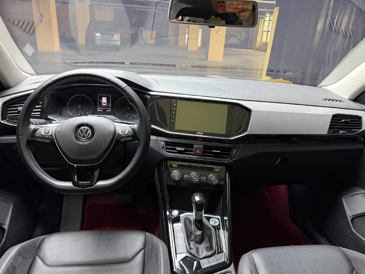 2019 Jeep Cherokee 2.0T 234HP L4 9AT,autocango,china used car exporter,china ev exporter,chinese used car exporter,chinese used ev exporter