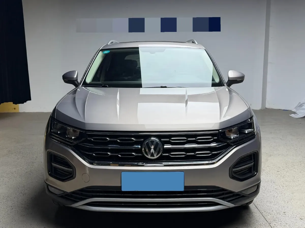 2019 Jeep Cherokee 2.0T 234HP L4 9AT,autocango,china used car exporter,china ev exporter,chinese used car exporter,chinese used ev exporter