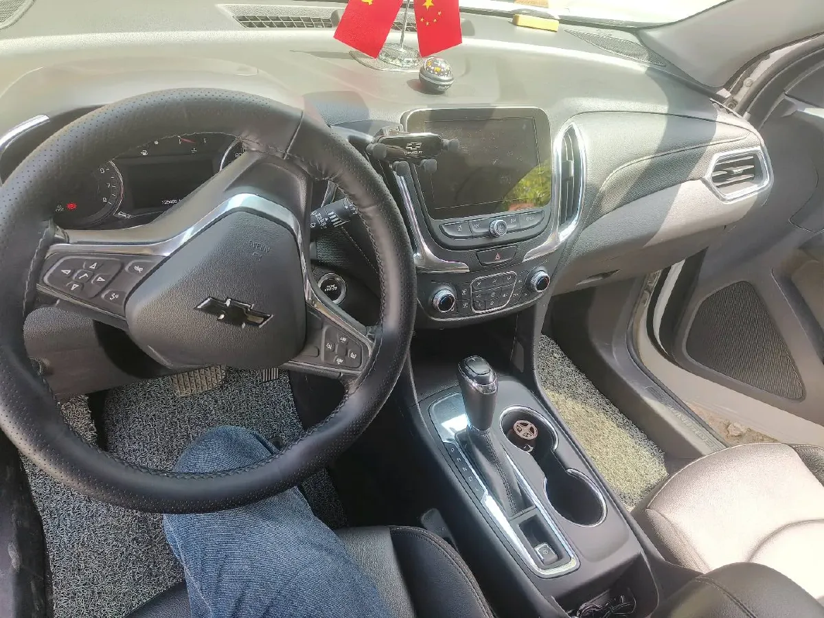 2018 Chevrolet Equinox 1.5T 180HP L4 6AT,autocango,china used car exporter,china ev exporter,chinese used car exporter,chinese used ev exporter
