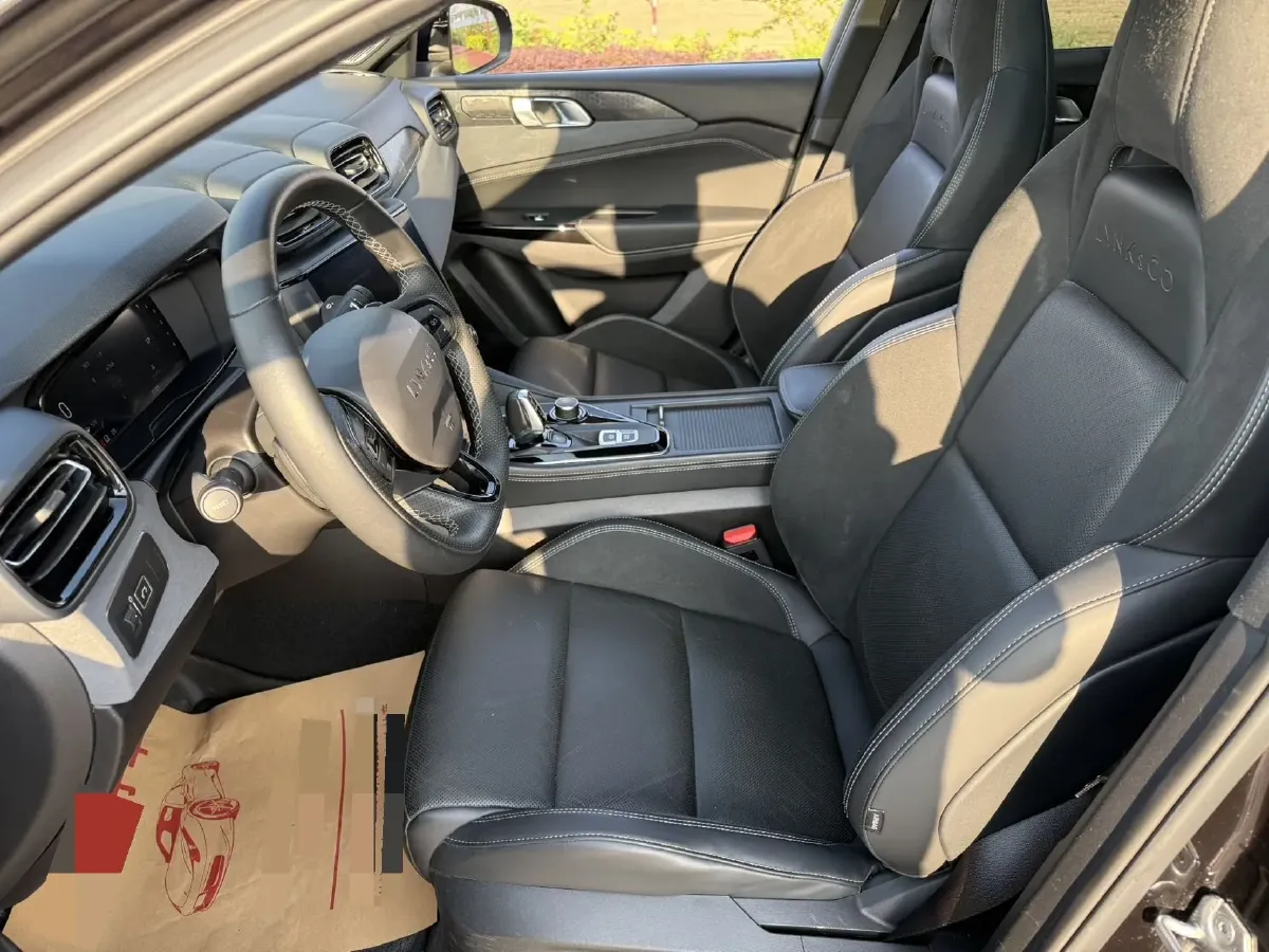 2022 LYNK&CO 03 2.0T 190HP L4 7DCT,autocango,china used car exporter,china ev exporter,chinese used car exporter,chinese used ev exporter