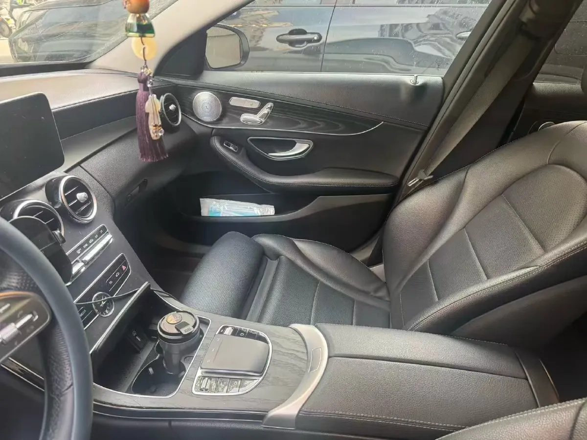 2021 Mercedes-Benz C Class 1.5T 184HP L4 9AT,autocango,china used car exporter,china ev exporter,chinese used car exporter,chinese used ev exporter