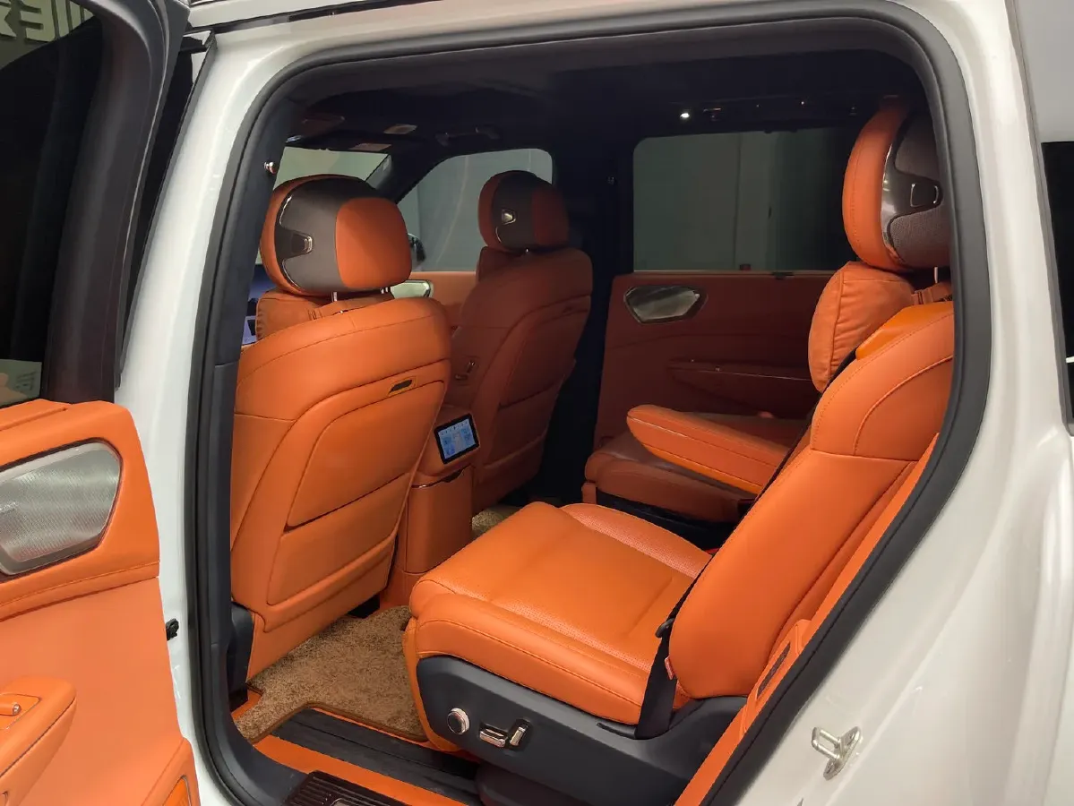 2025 LYNK&CO 900 1.5T 190HP L4 3DHT PHEV 43.3KWH,autocango,china used car exporter,china ev exporter,chinese used car exporter,chinese used ev exporter